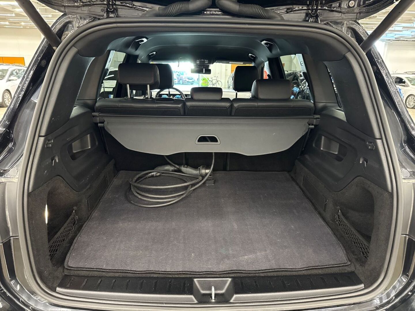 MERCEDES-BENZ EQB 11