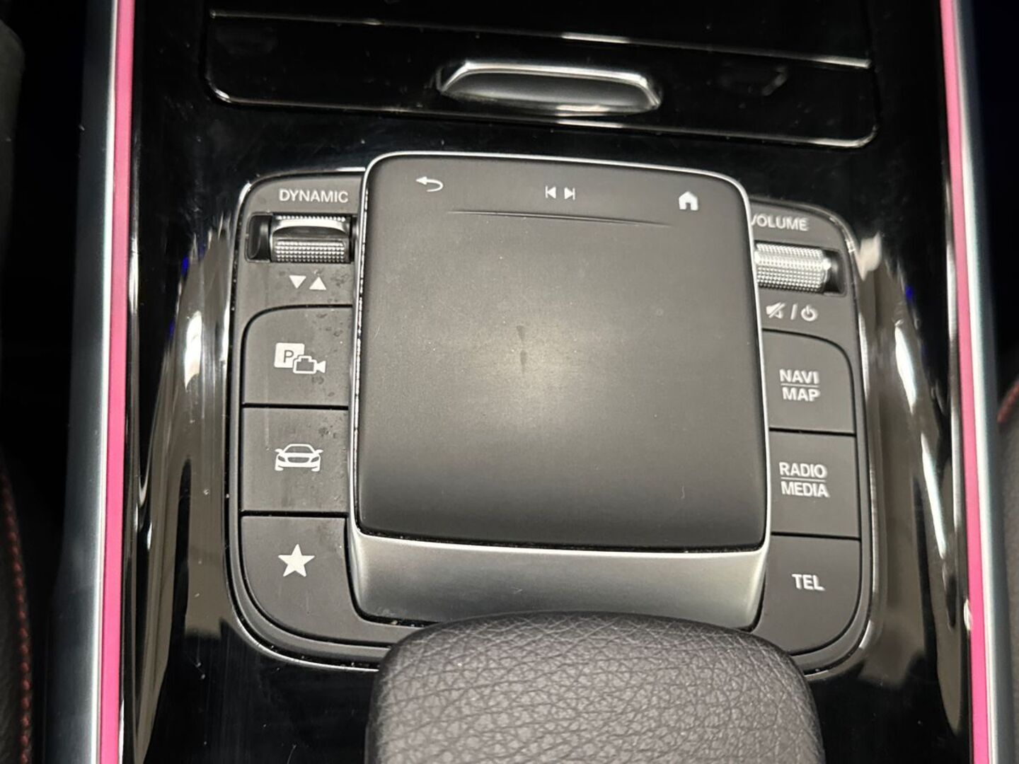 MERCEDES-BENZ EQB 28