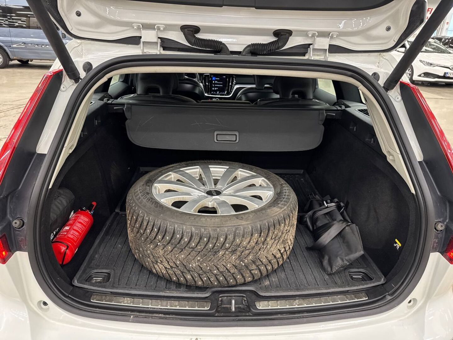 VOLVO V60 2018