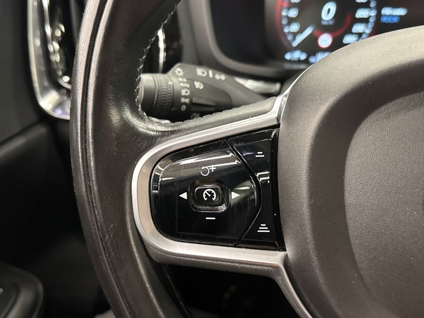 VOLVO V60 2018