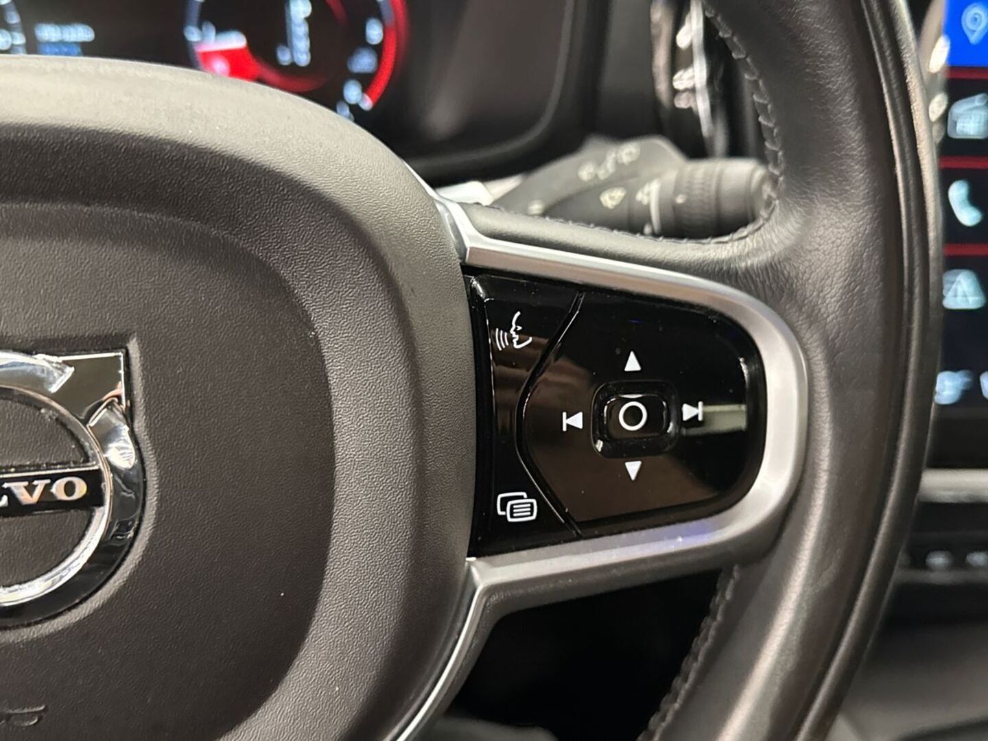 VOLVO V60 2018
