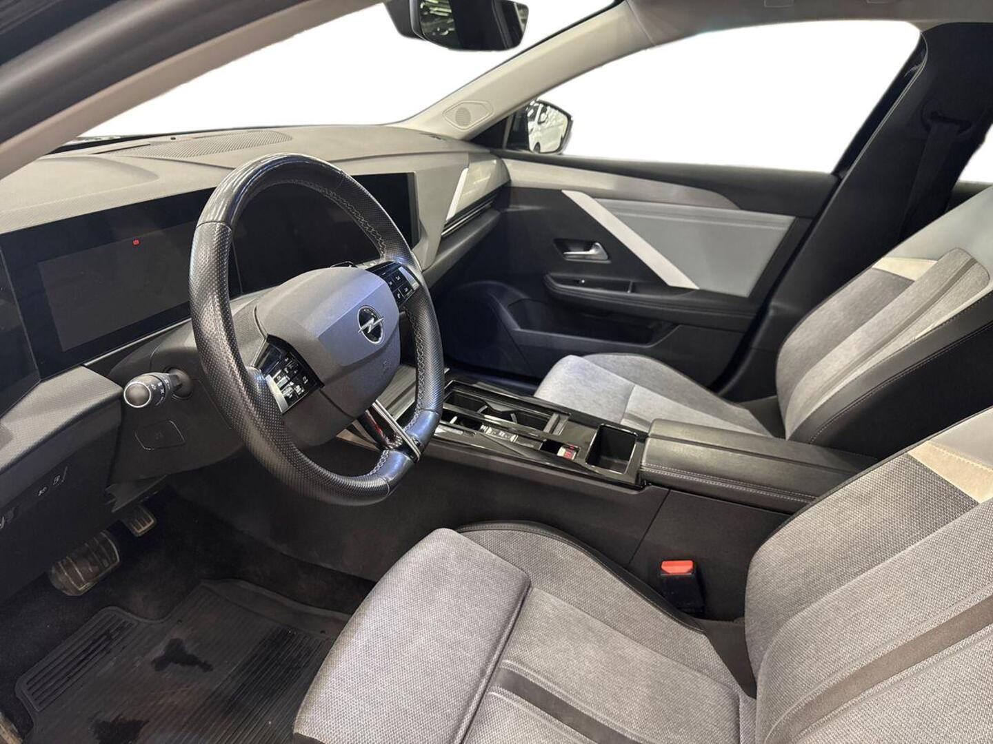 OPEL Astra 2023