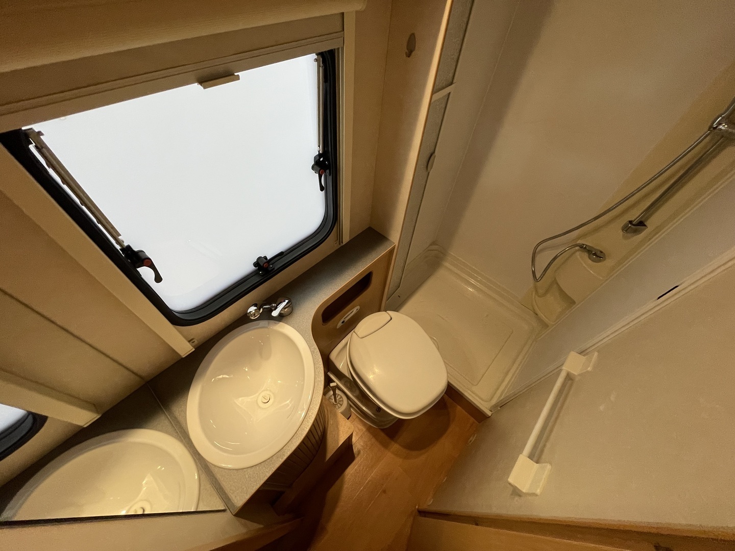 ADRIA CORAL SPORT 573 DS 2008