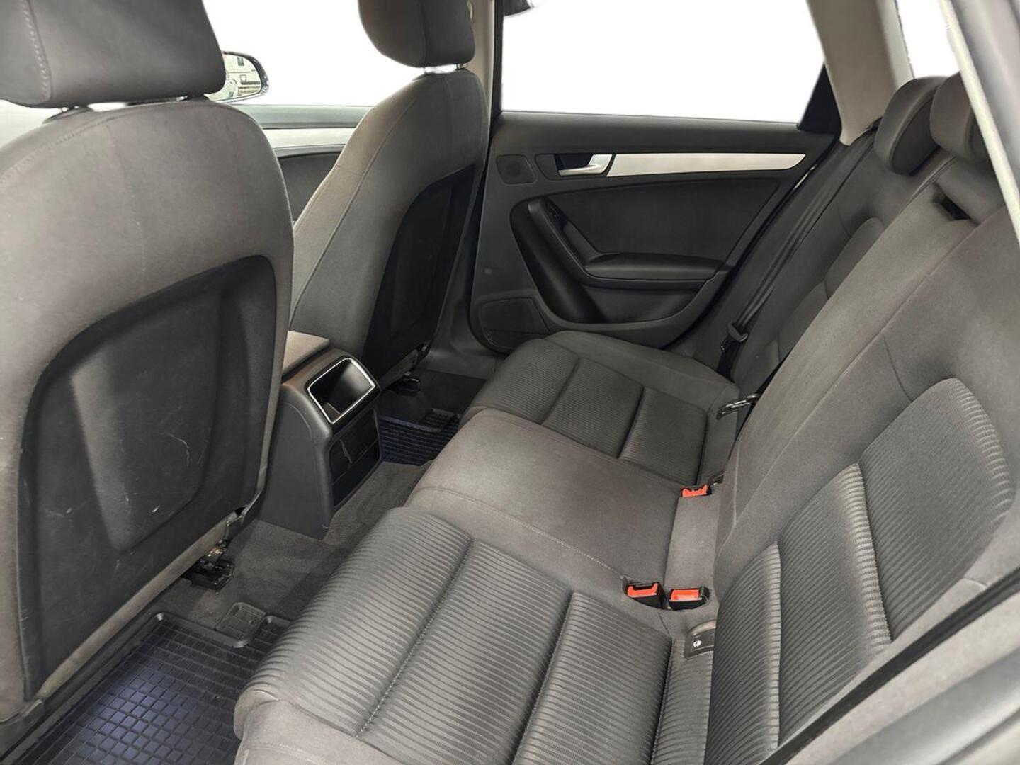 AUDI A4 2010