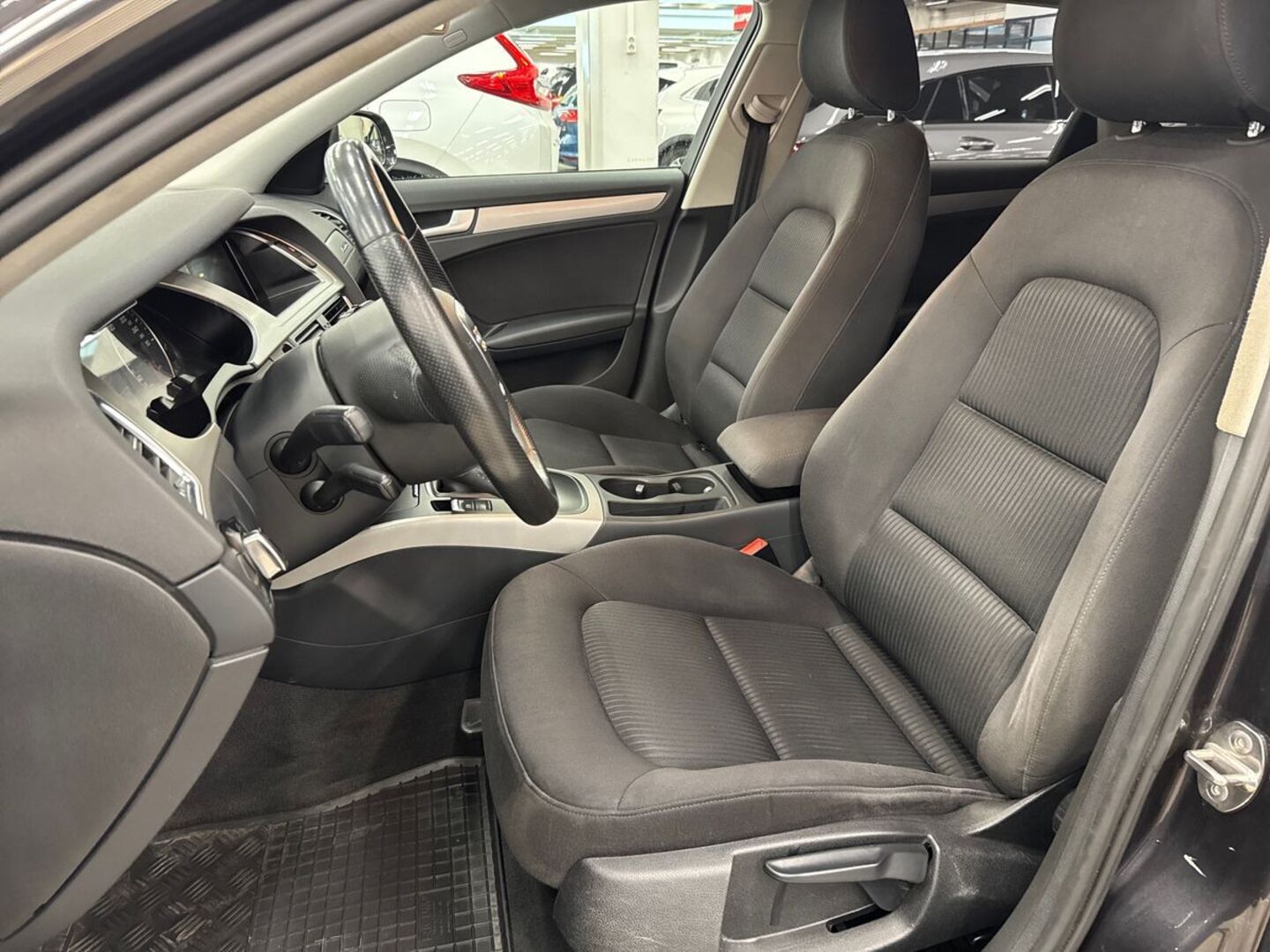 AUDI A4 2010