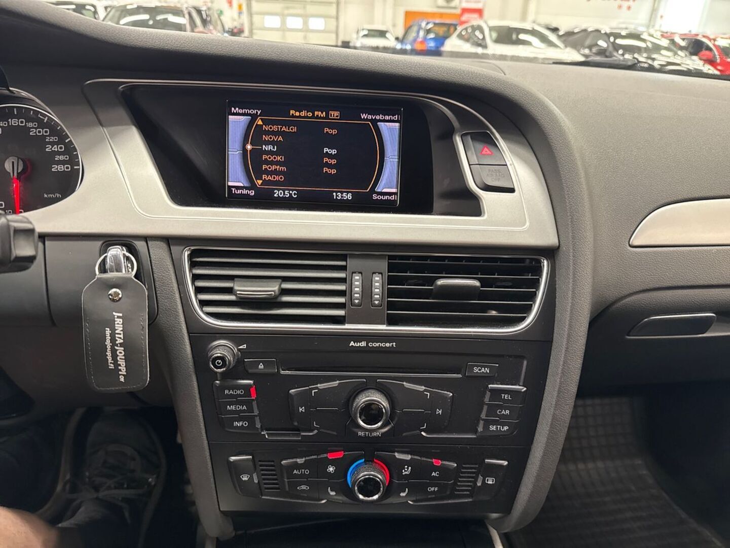 AUDI A4 2010