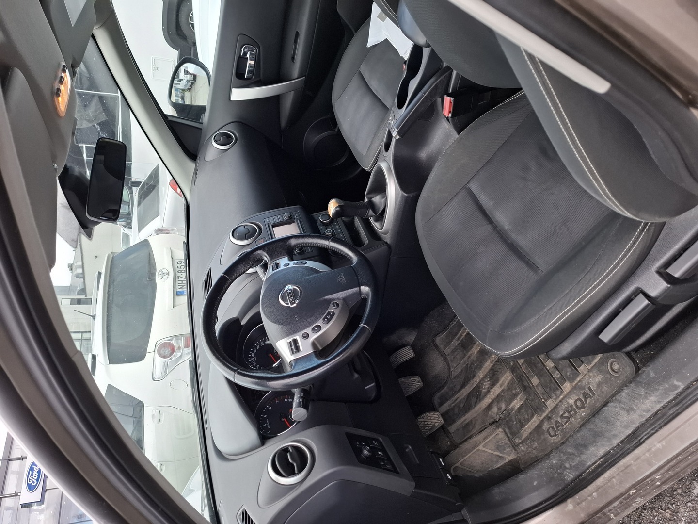 NISSAN Qashqai 2011