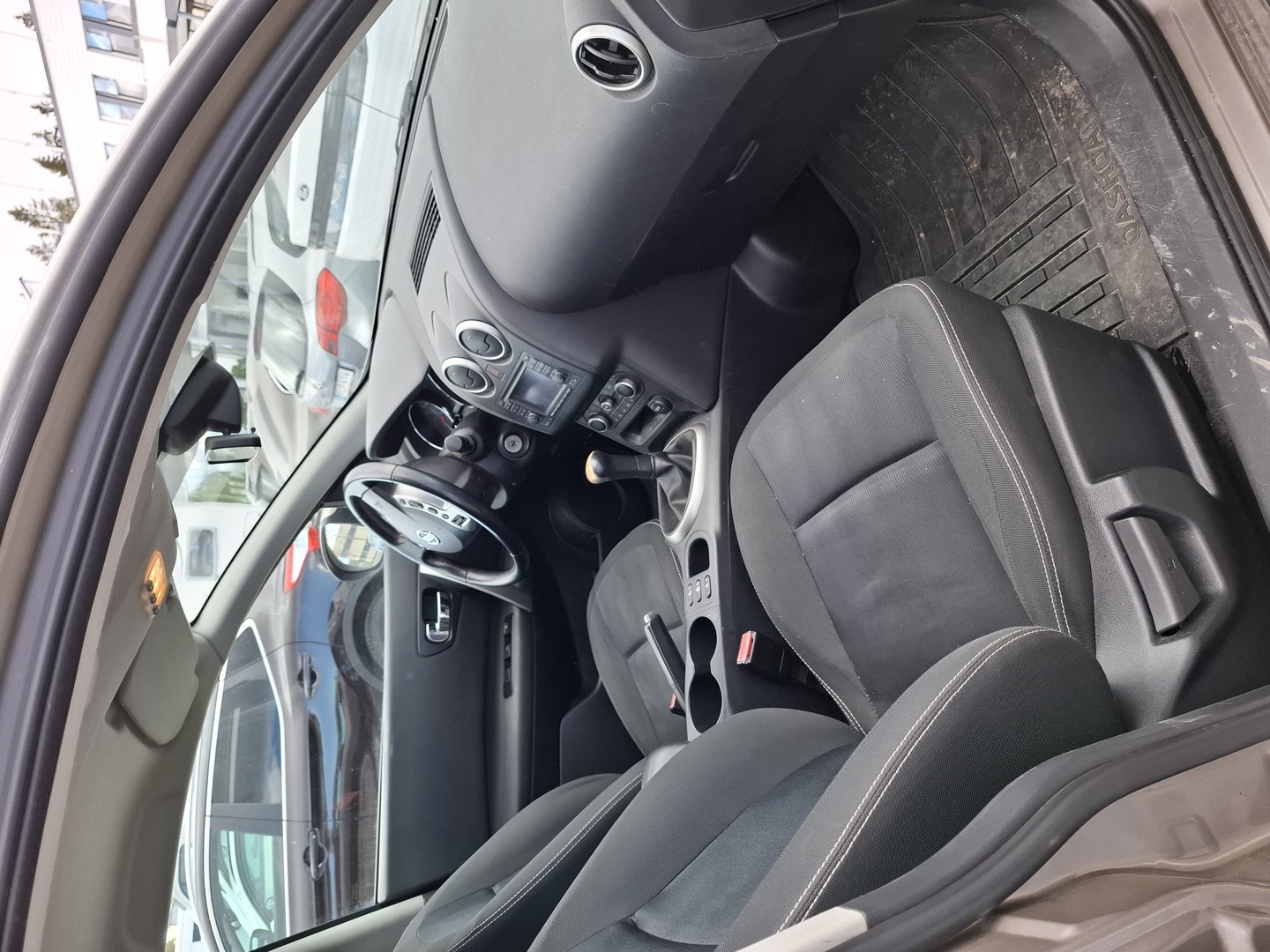 NISSAN Qashqai 2011