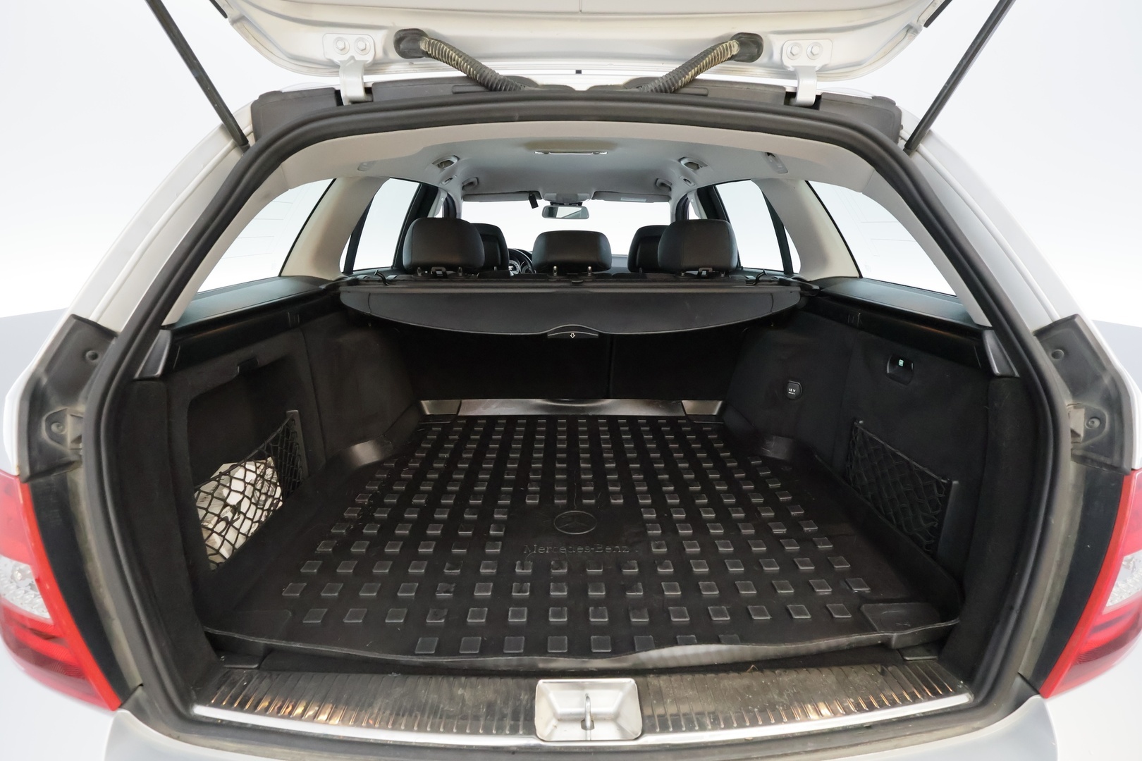 MERCEDES-BENZ C 2012