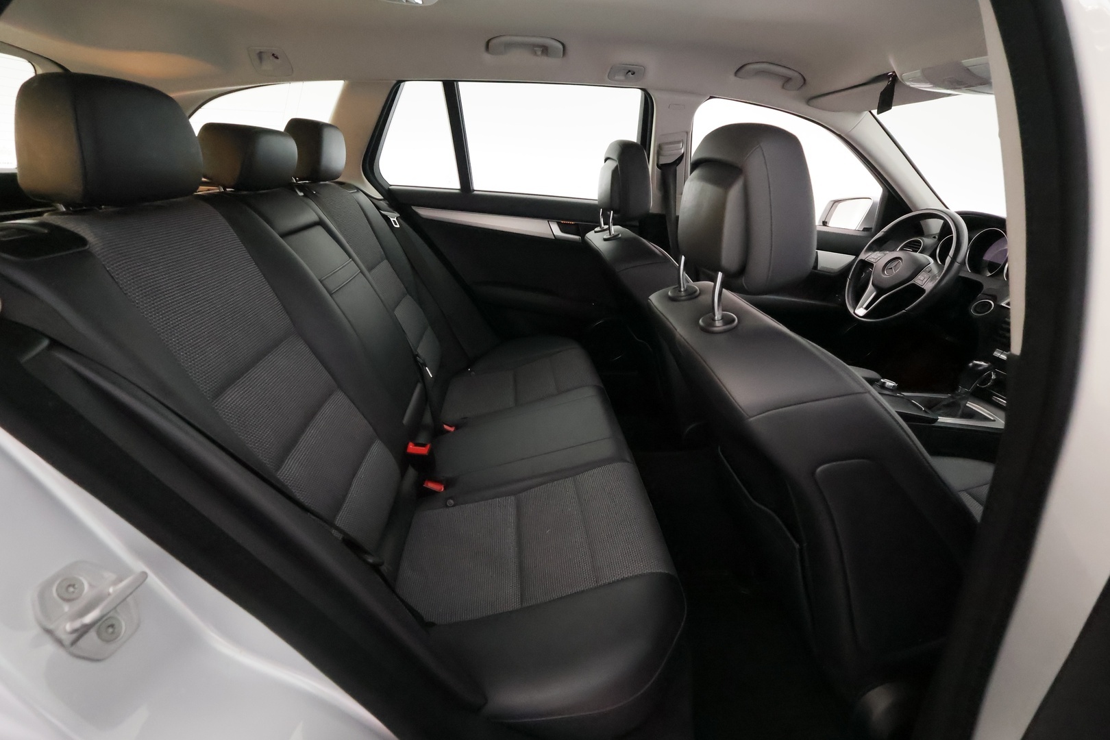 MERCEDES-BENZ C 2012