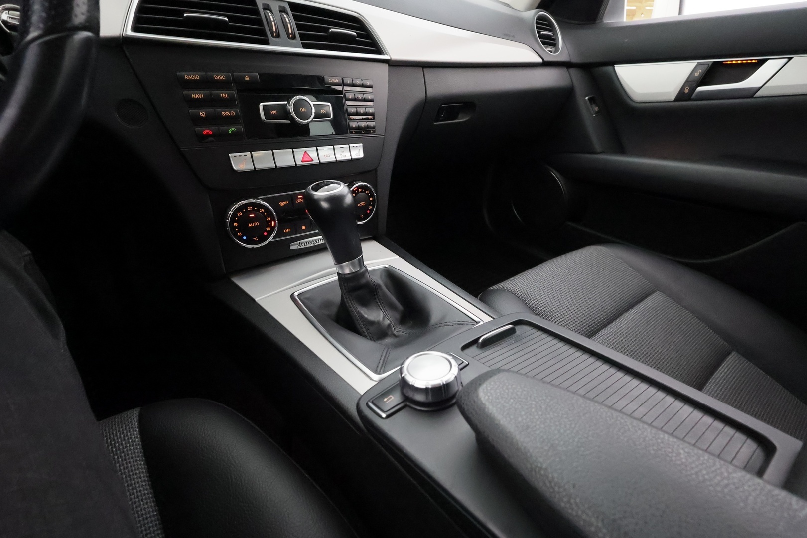 MERCEDES-BENZ C 2012