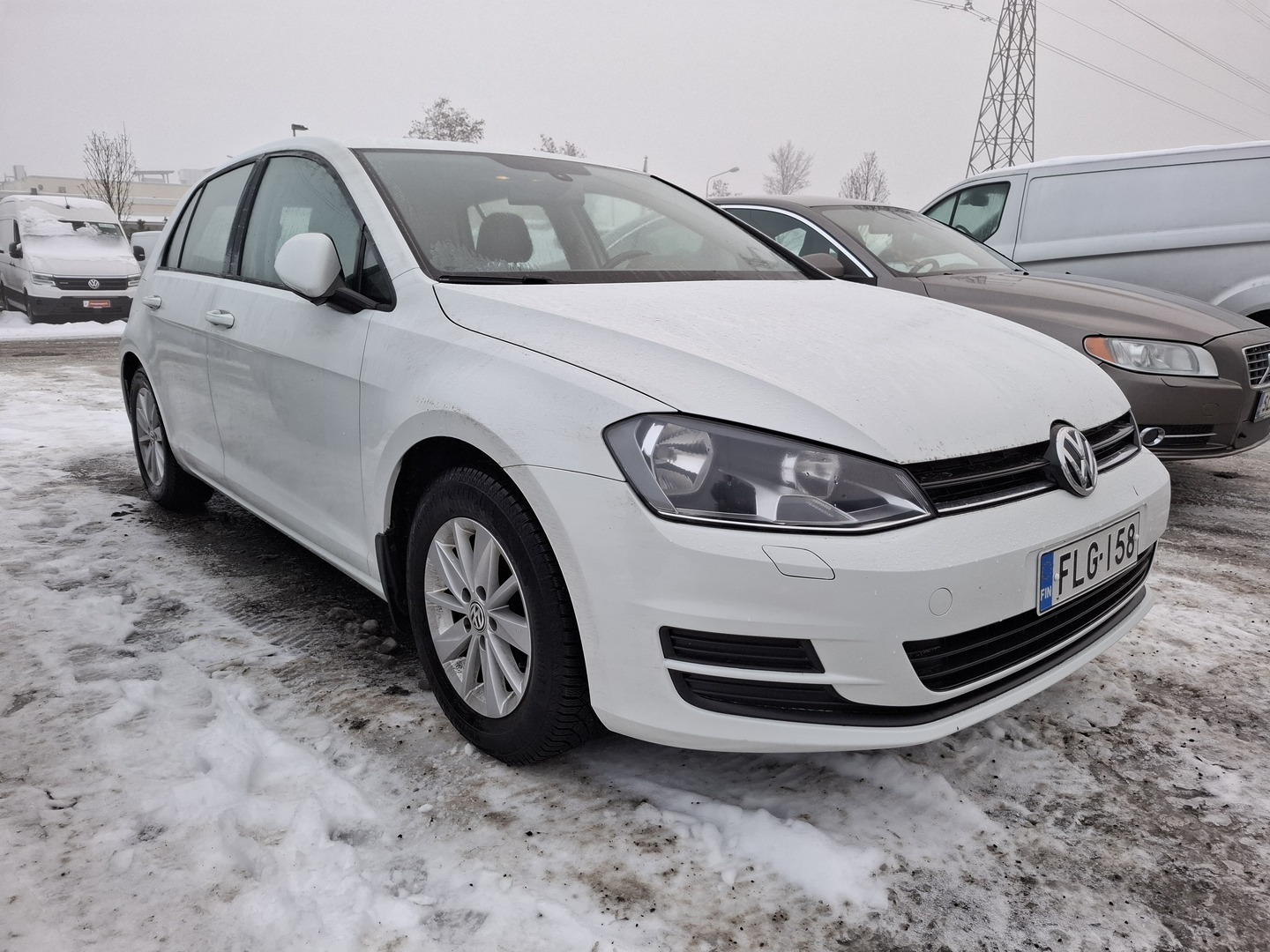 VOLKSWAGEN Golf 2013