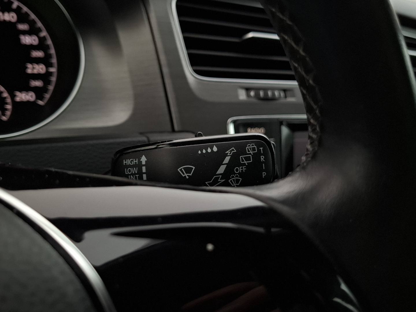 VOLKSWAGEN Golf 2013