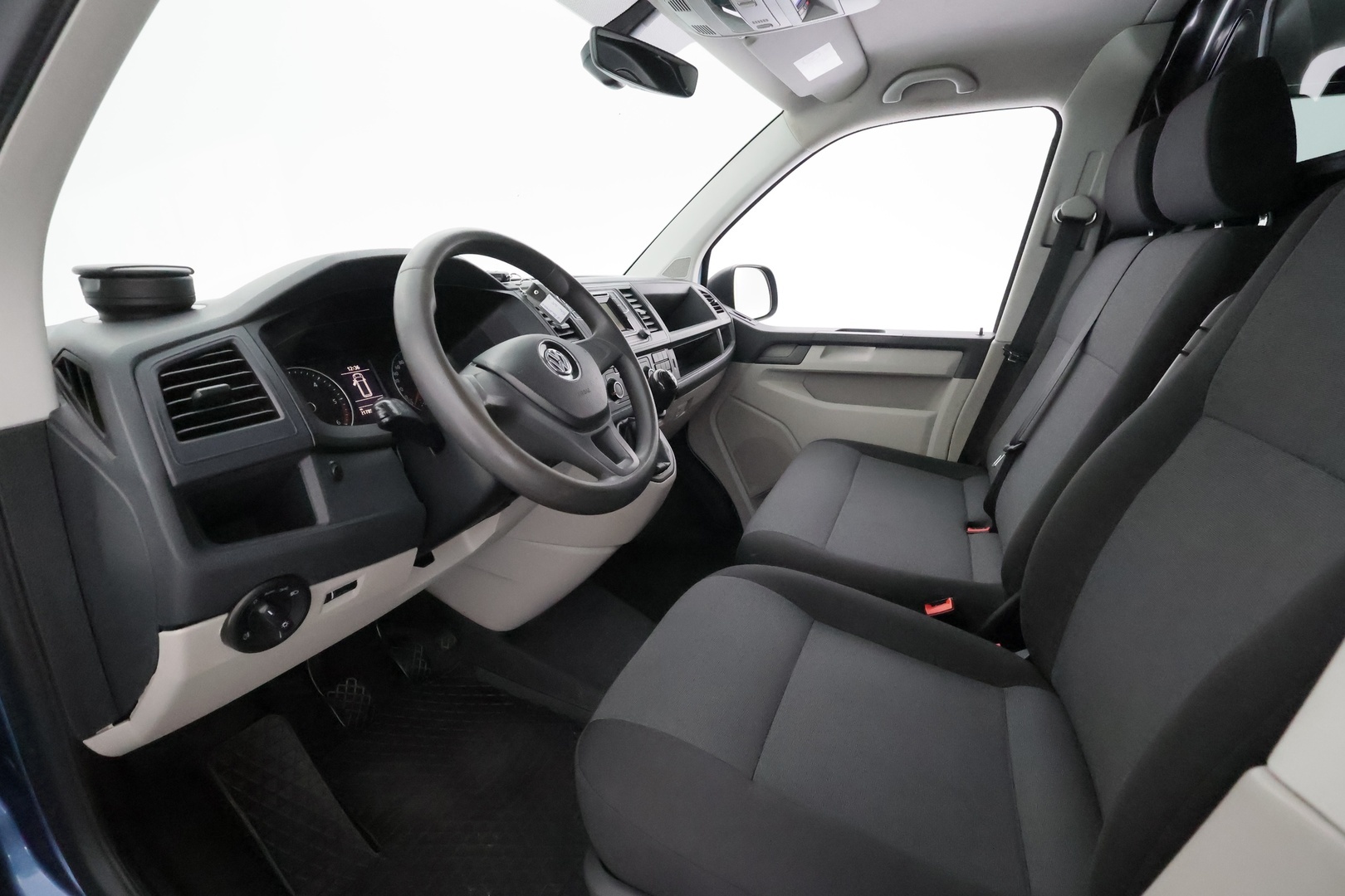 VOLKSWAGEN Transporter 2015