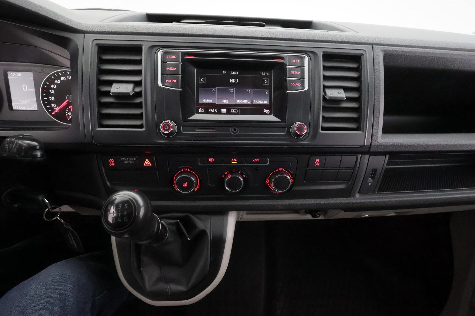 VOLKSWAGEN Transporter 2015