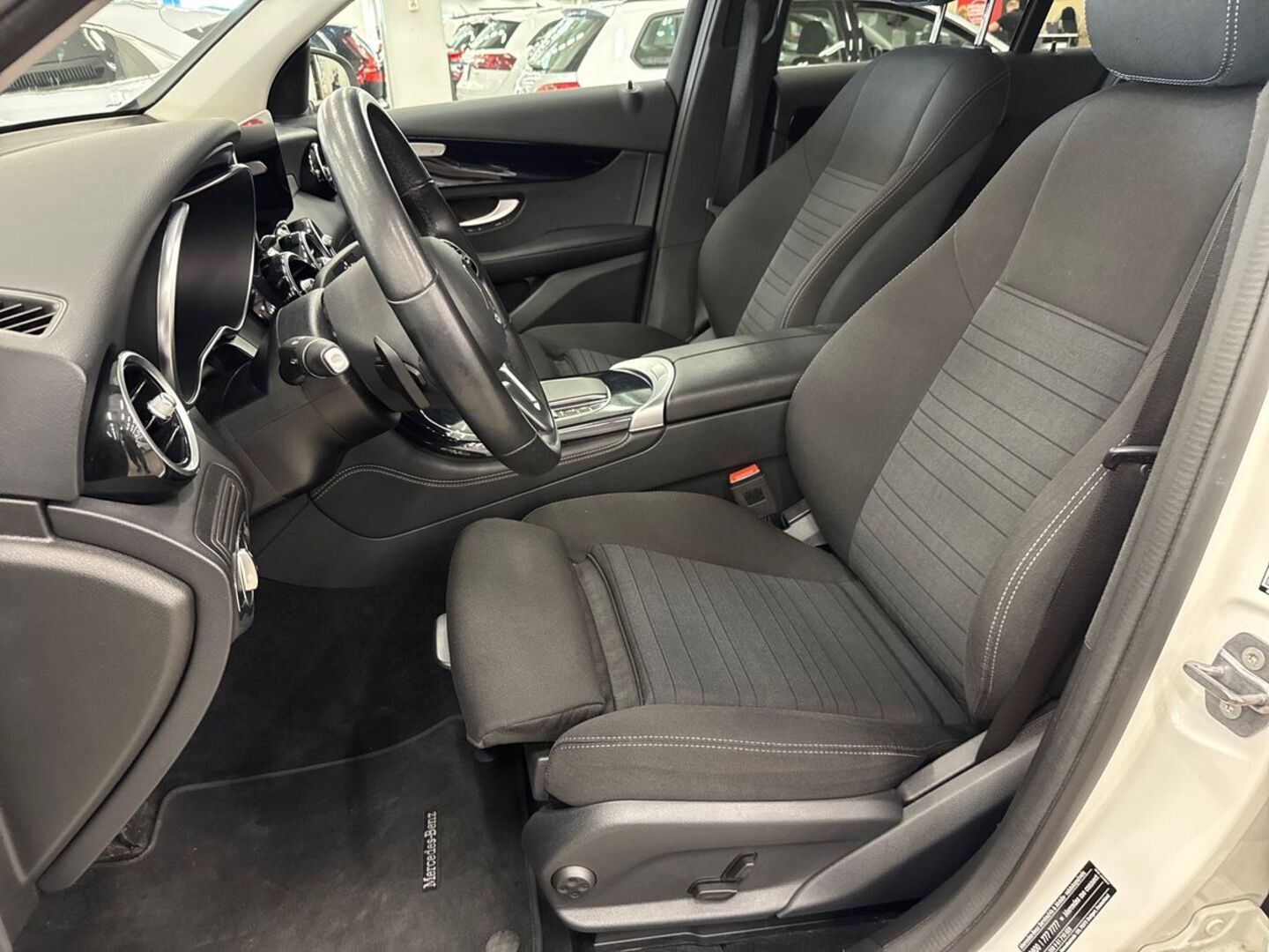 MERCEDES-BENZ GLC 15