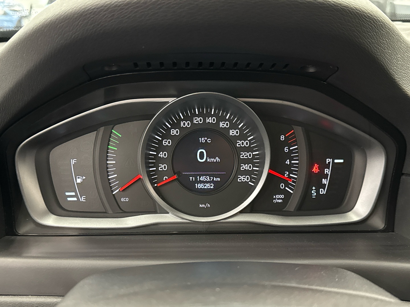 VOLVO V70 2014