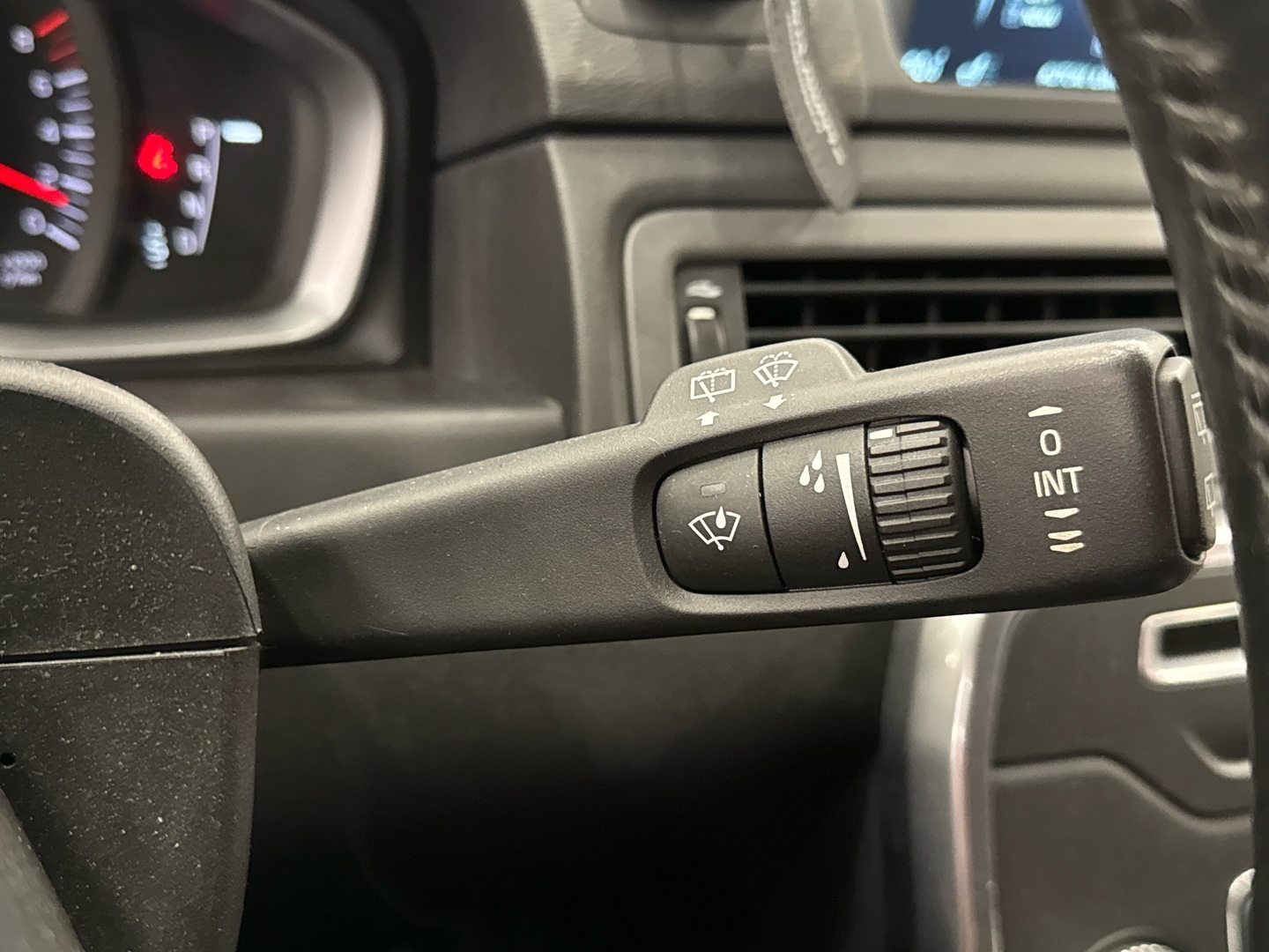 VOLVO V70 2014