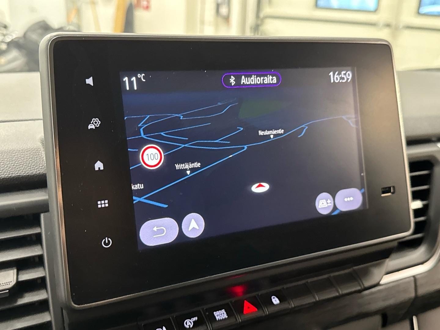 NISSAN Primastar 2022