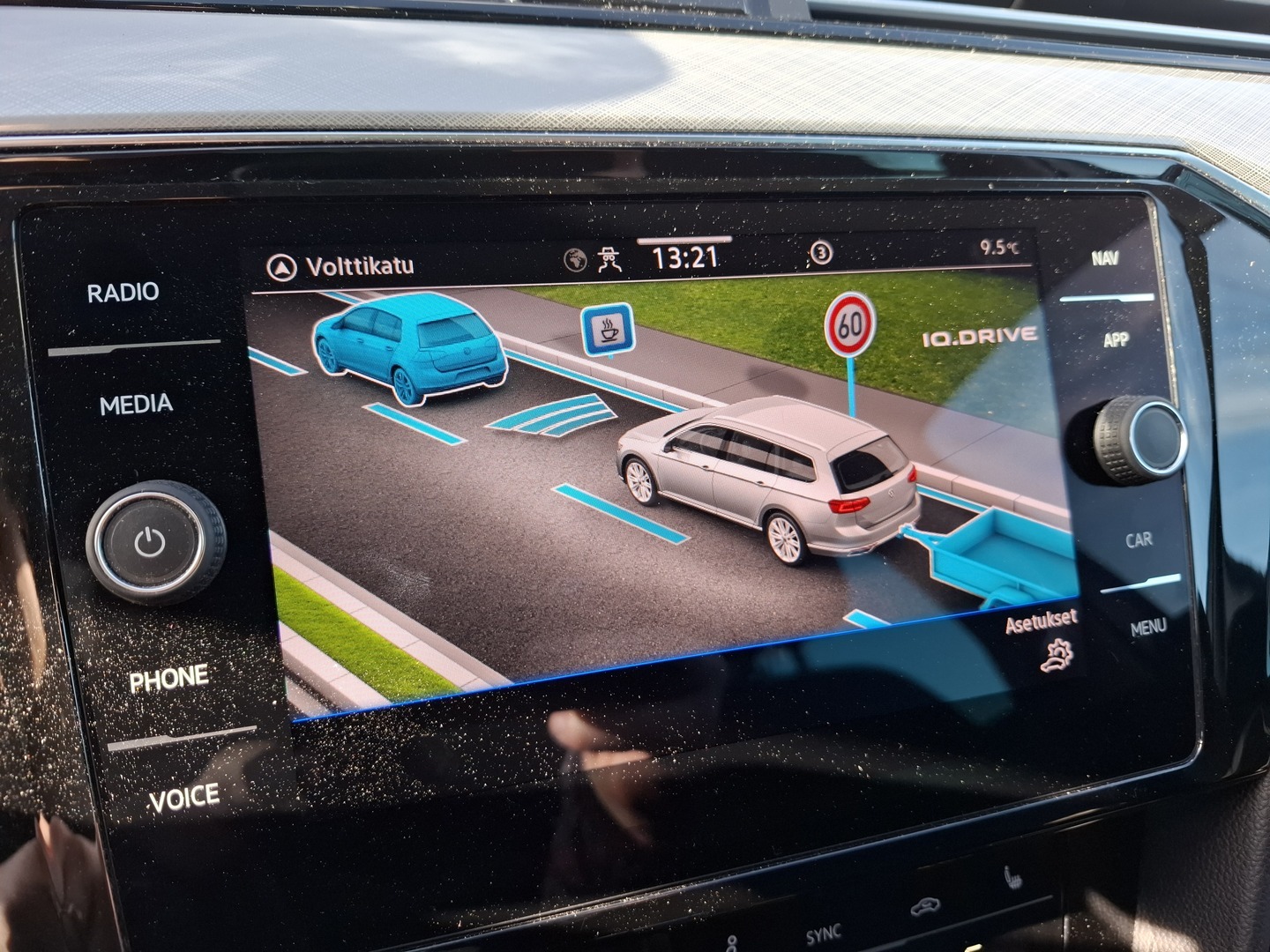 VOLKSWAGEN Passat 2021