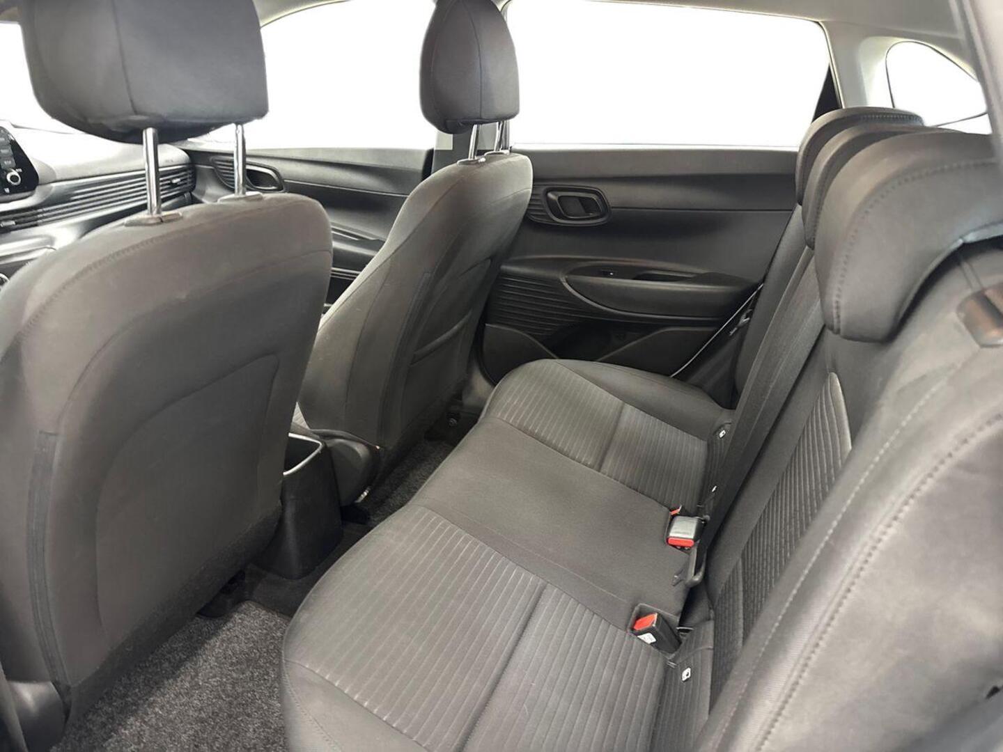 HYUNDAI i20 Hatchback 2021