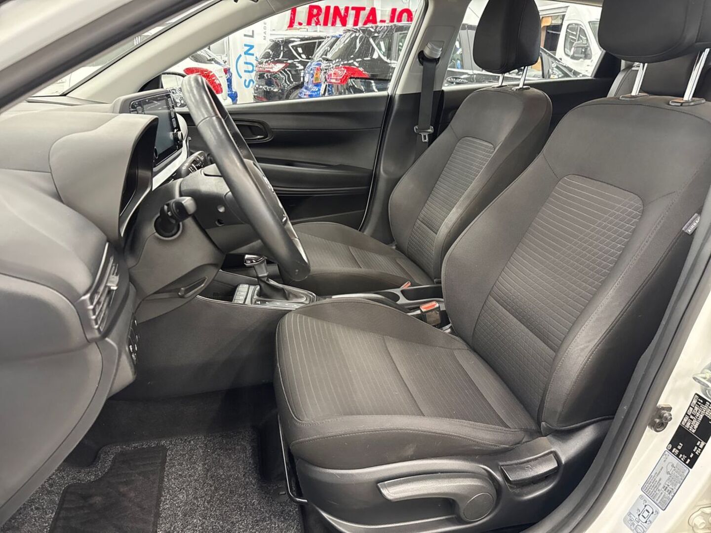HYUNDAI i20 Hatchback 2021