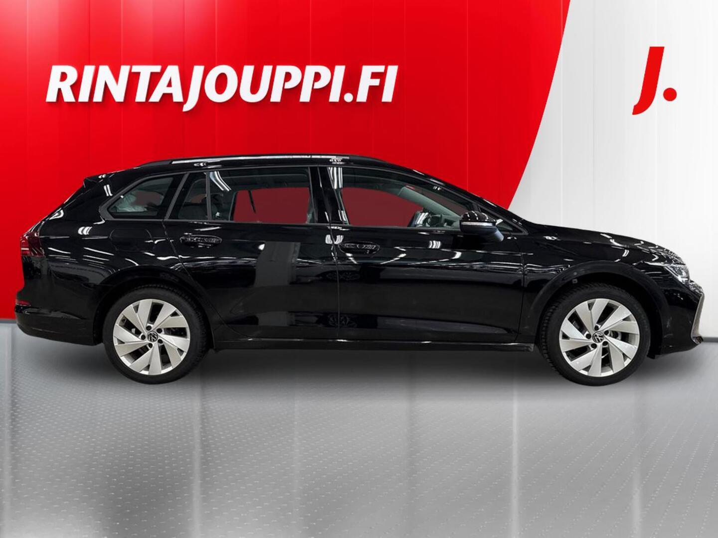 VOLKSWAGEN Golf 2025