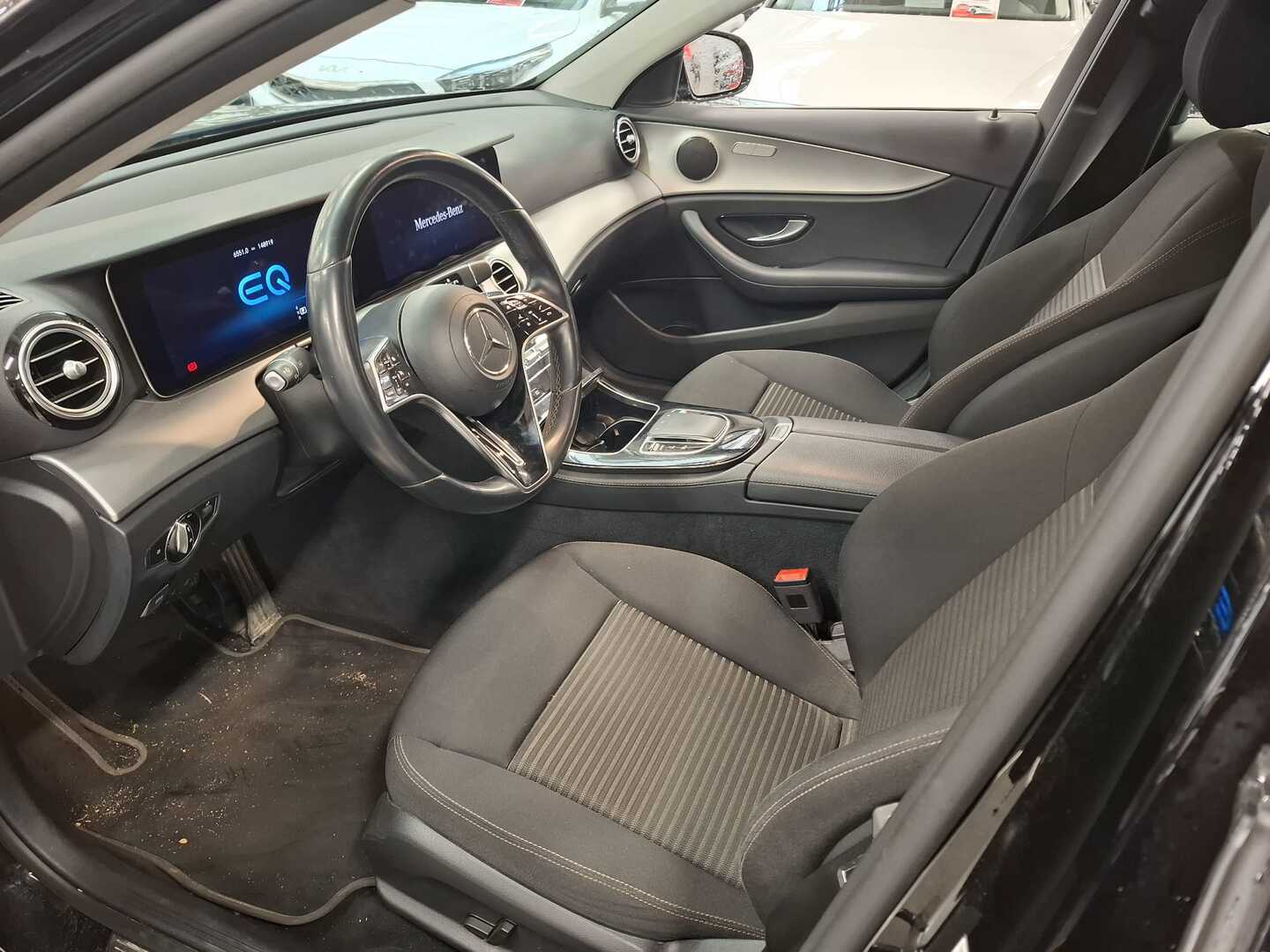 MERCEDES-BENZ E 2021