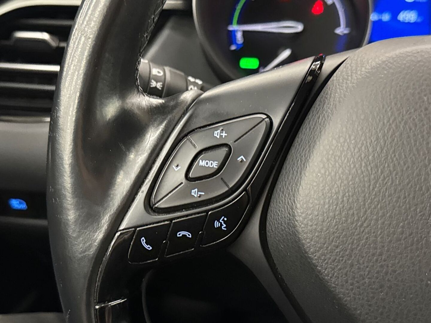TOYOTA C-HR 2019