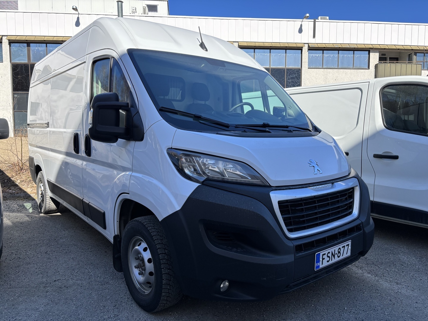 PEUGEOT Boxer 2023