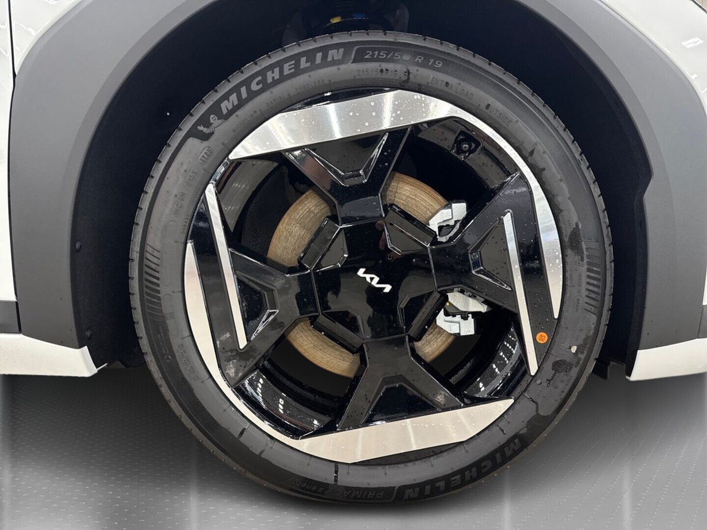KIA EV4 2026