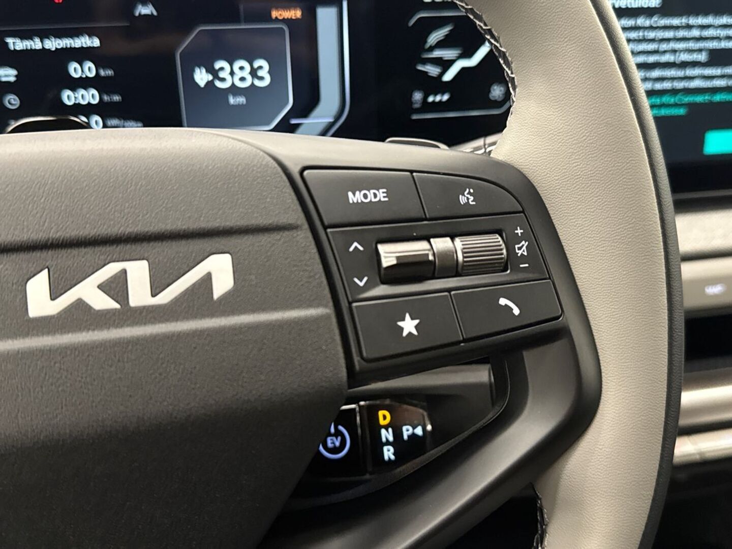 KIA EV4 2026