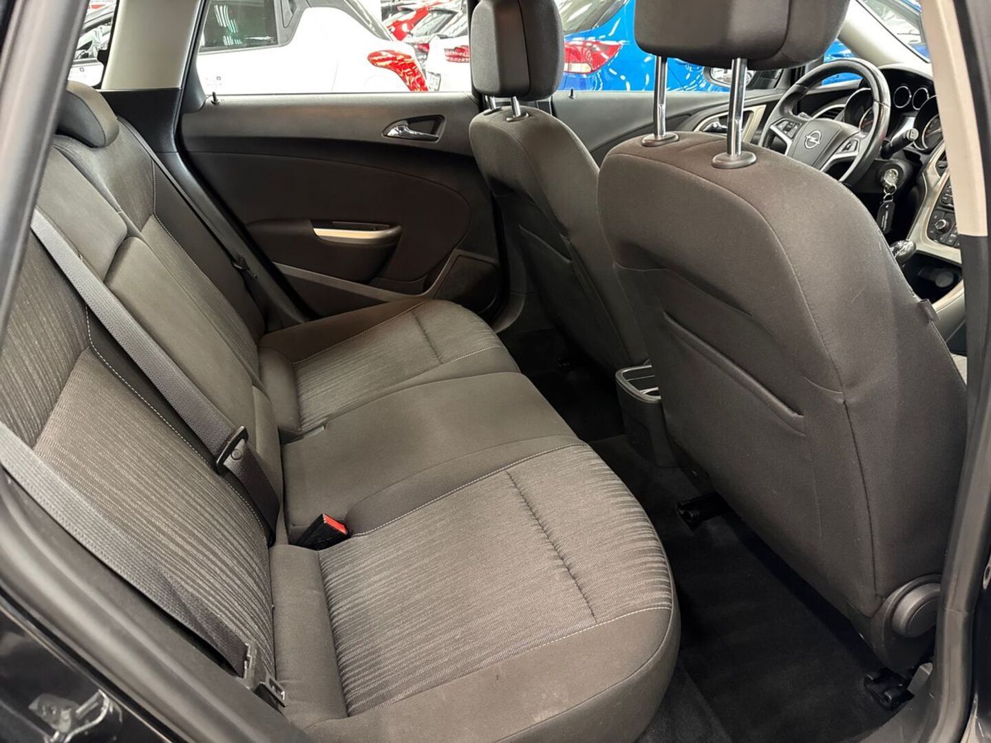 OPEL Astra 2012