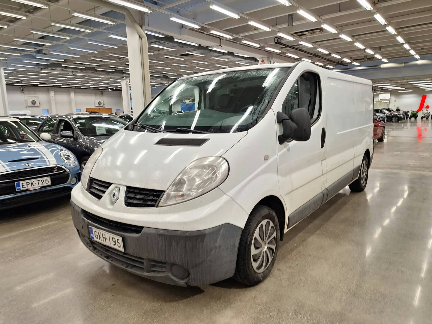 RENAULT Trafic 2012