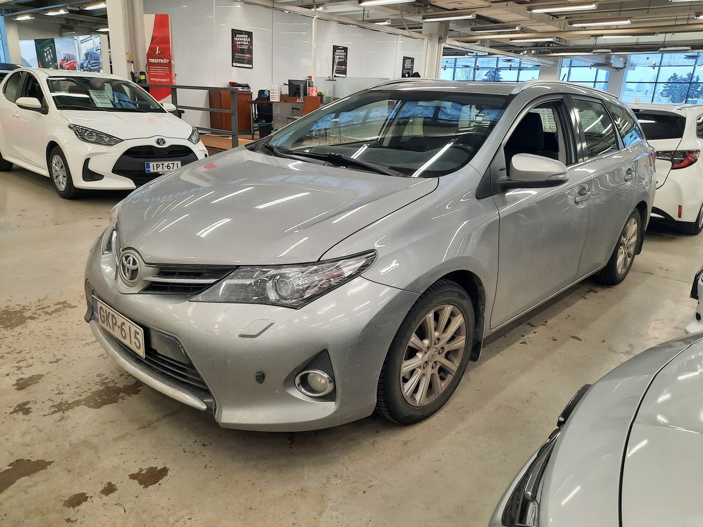 TOYOTA Auris 2014