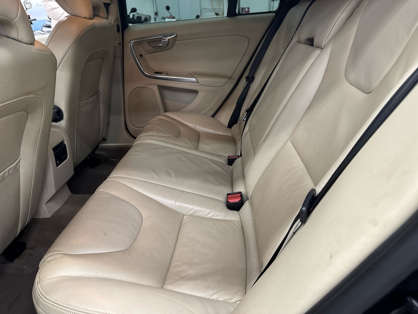 VOLVO V60 2013