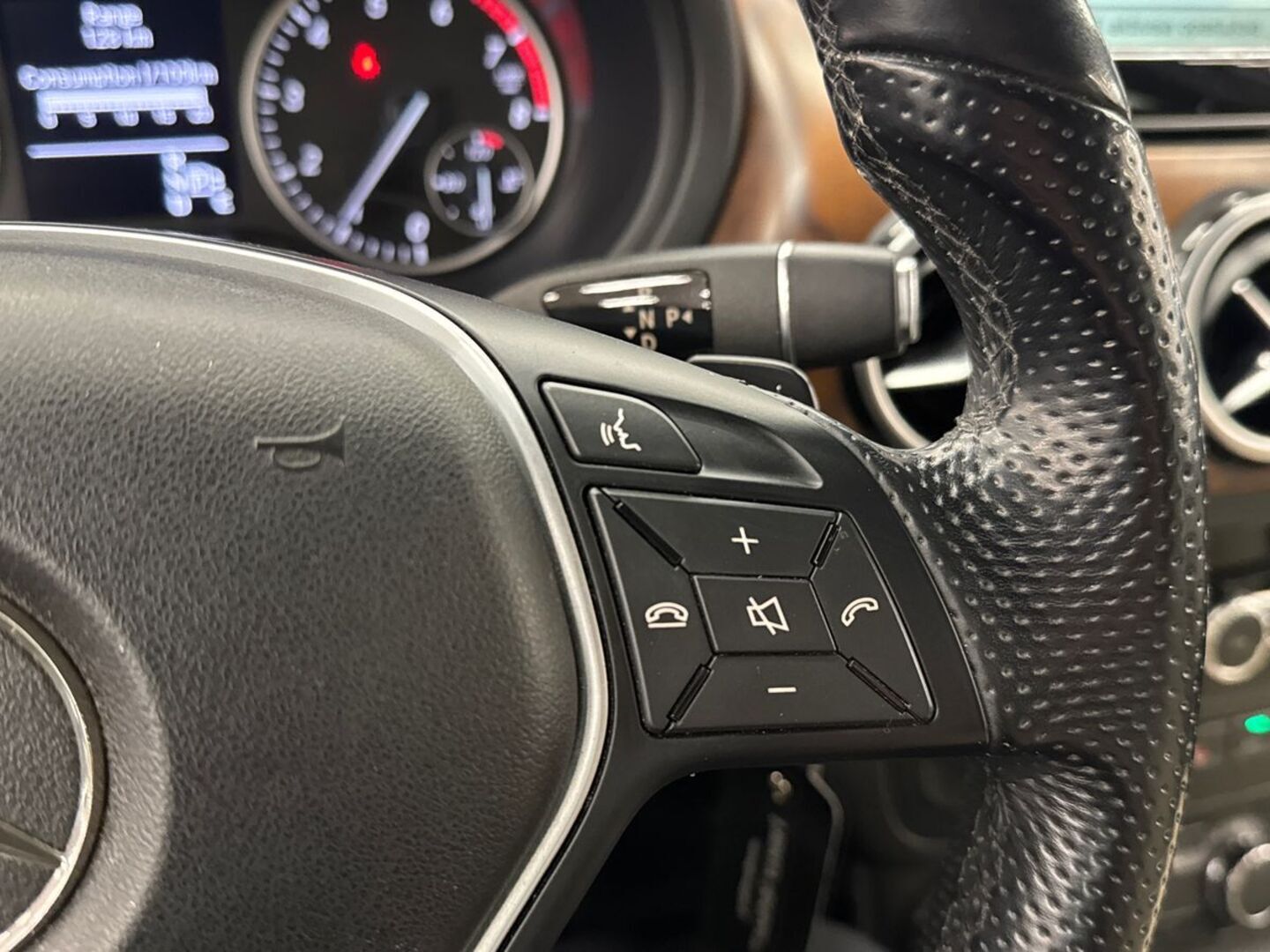 MERCEDES-BENZ B 2013