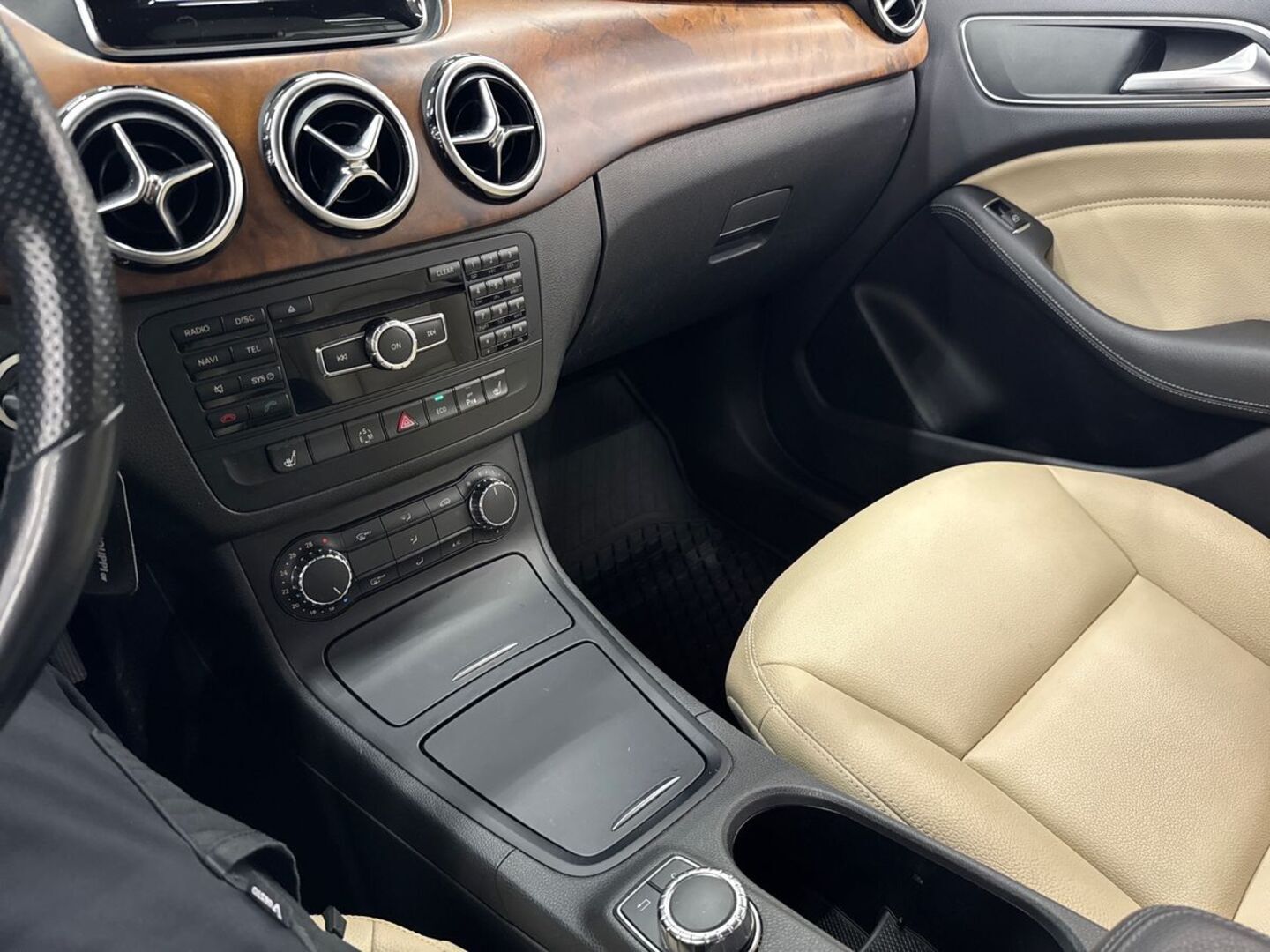 MERCEDES-BENZ B 2013