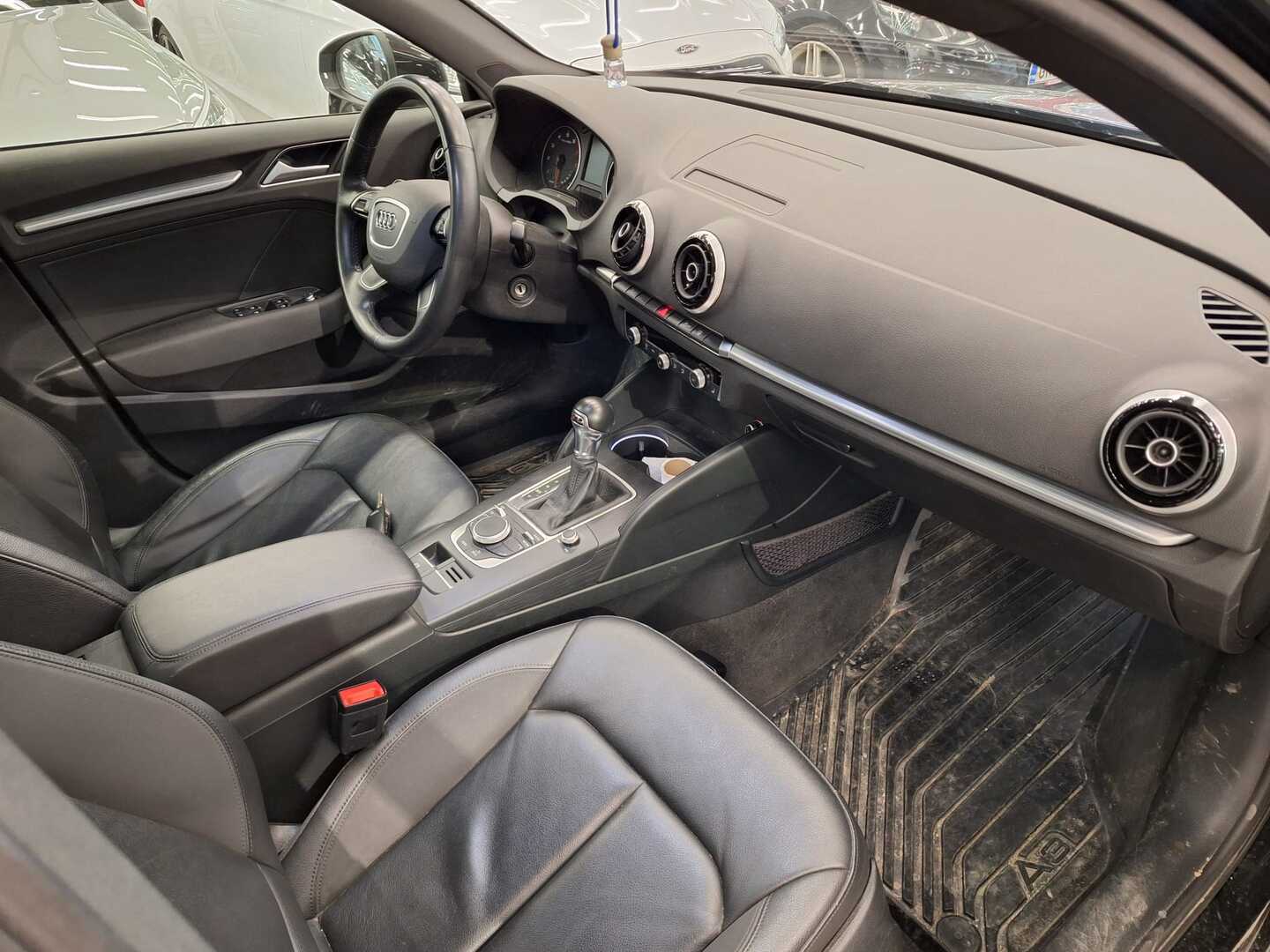 AUDI A3 2016