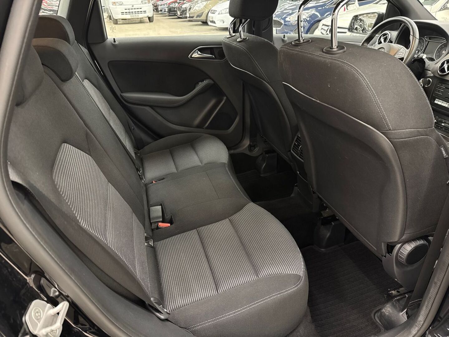 MERCEDES-BENZ B 2016