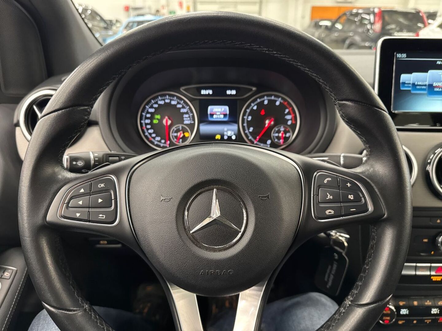 MERCEDES-BENZ B 2016