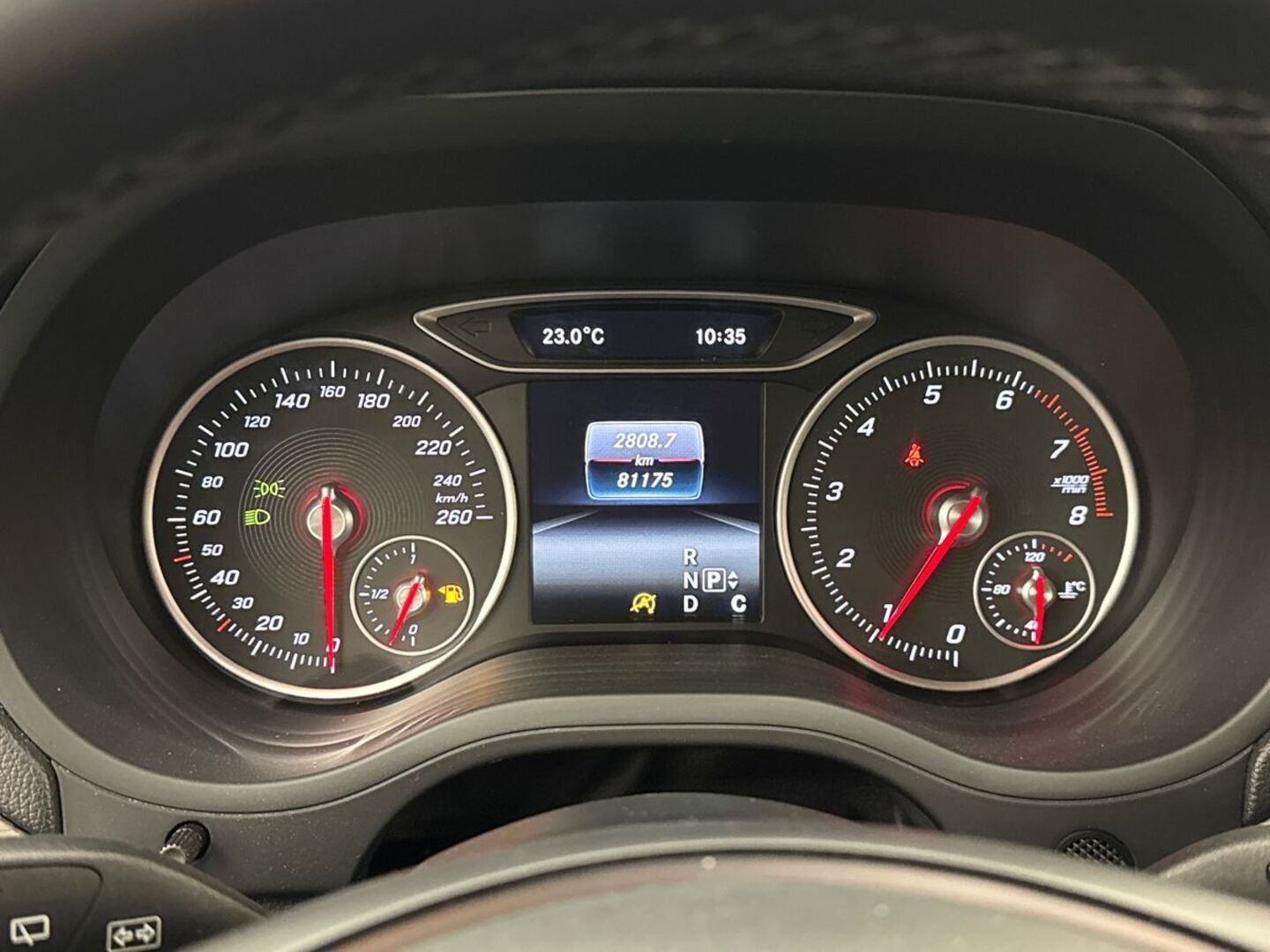 MERCEDES-BENZ B 2016