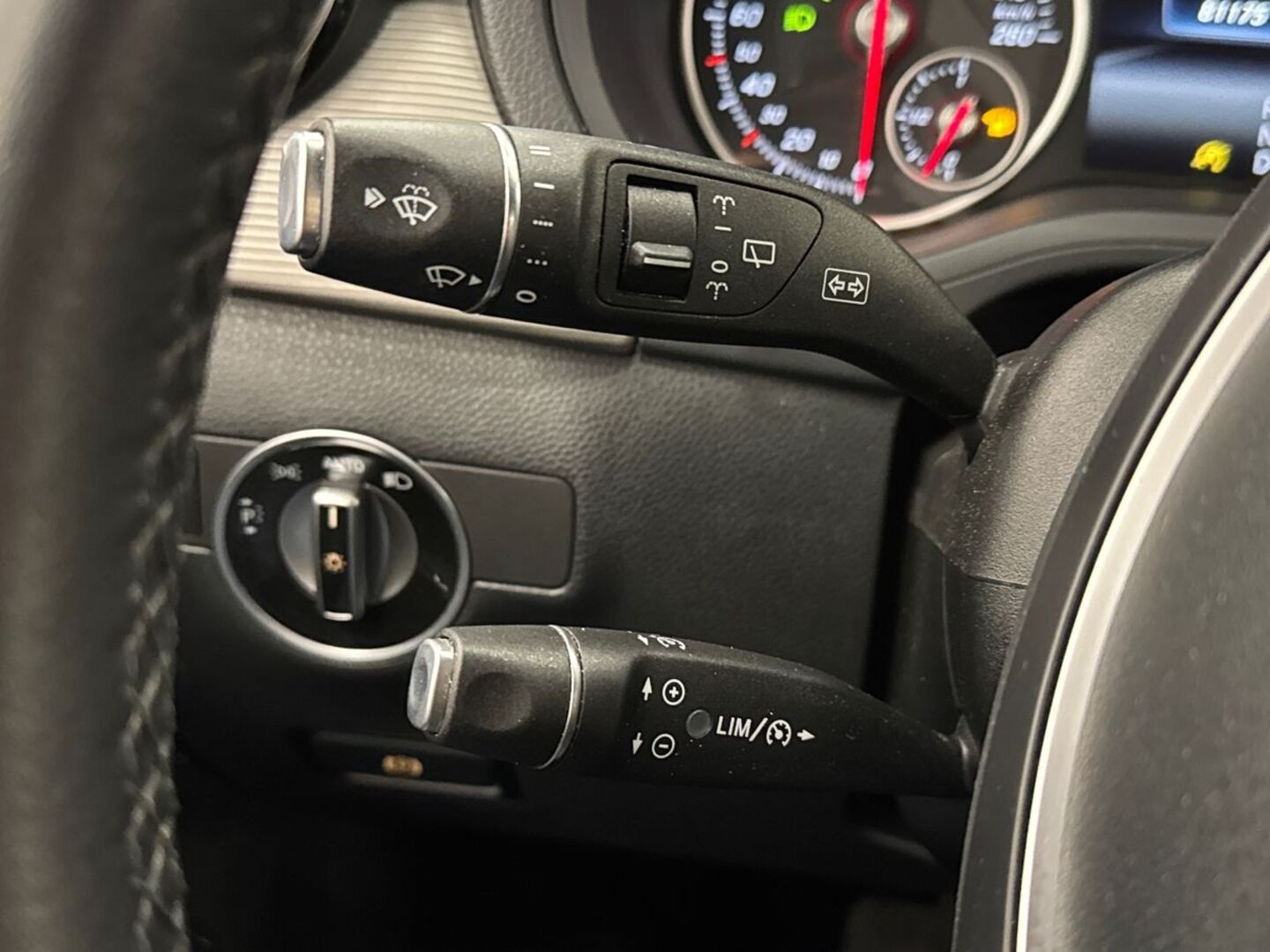 MERCEDES-BENZ B 2016