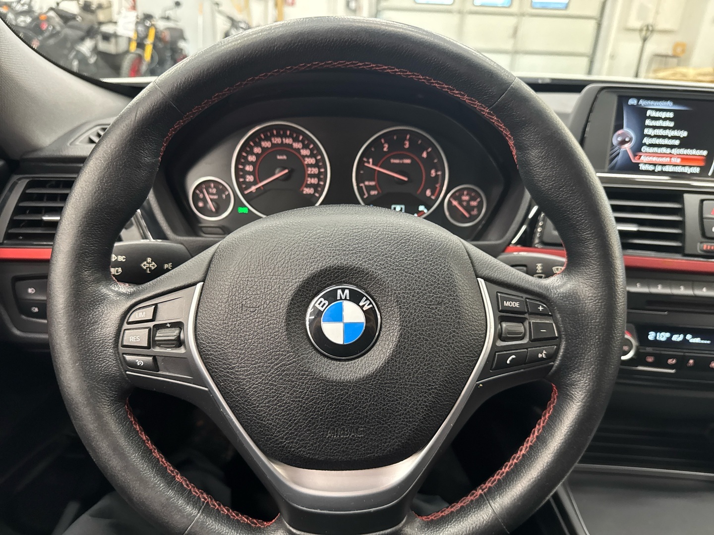 BMW 320 Gran Turismo 2016