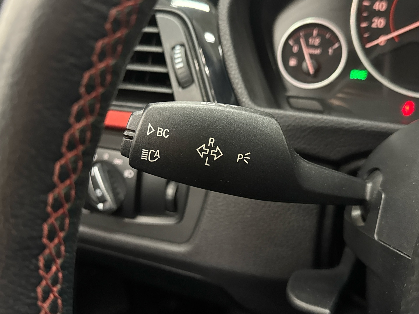 BMW 320 Gran Turismo 2016