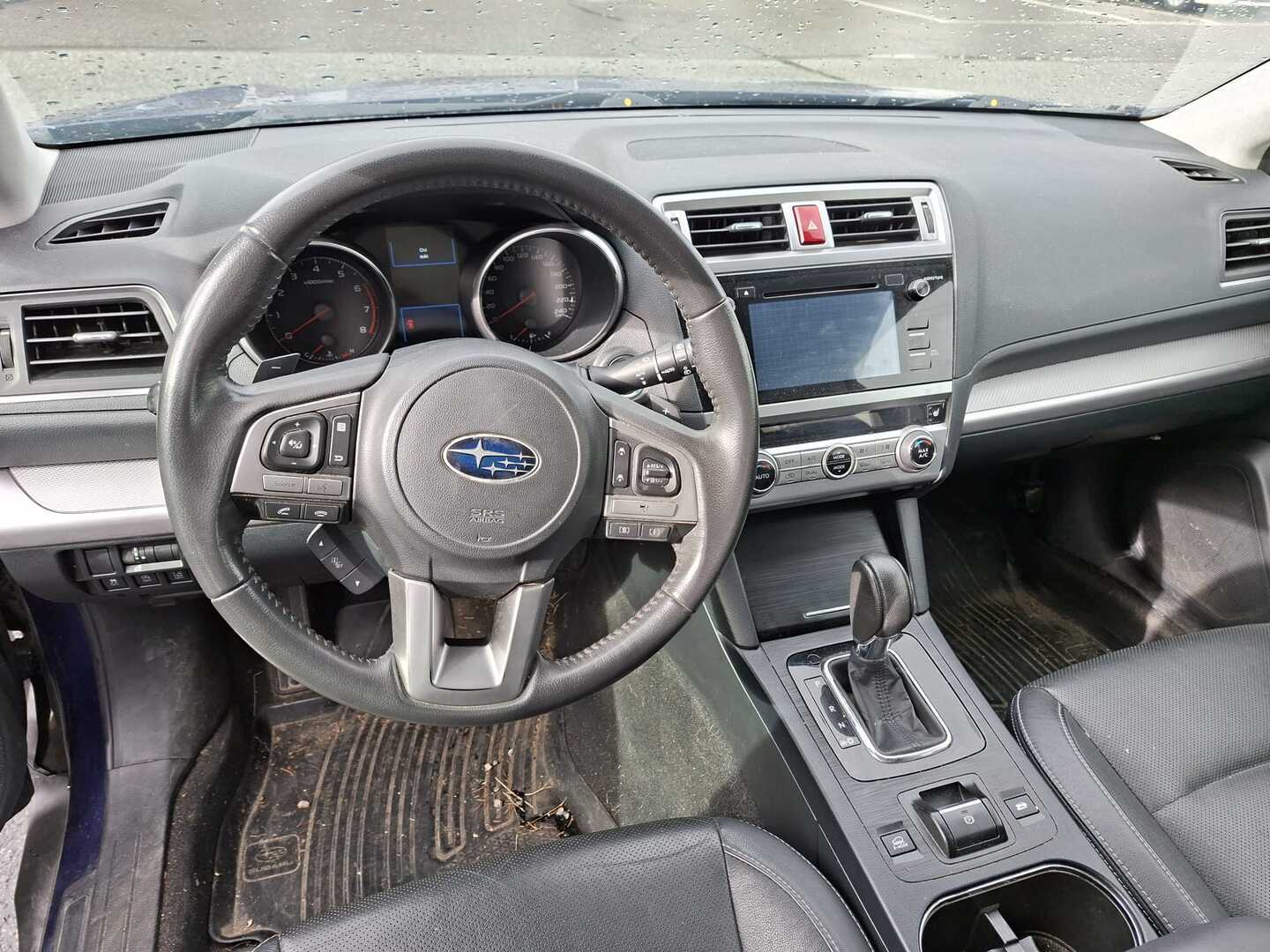 SUBARU Outback 2016