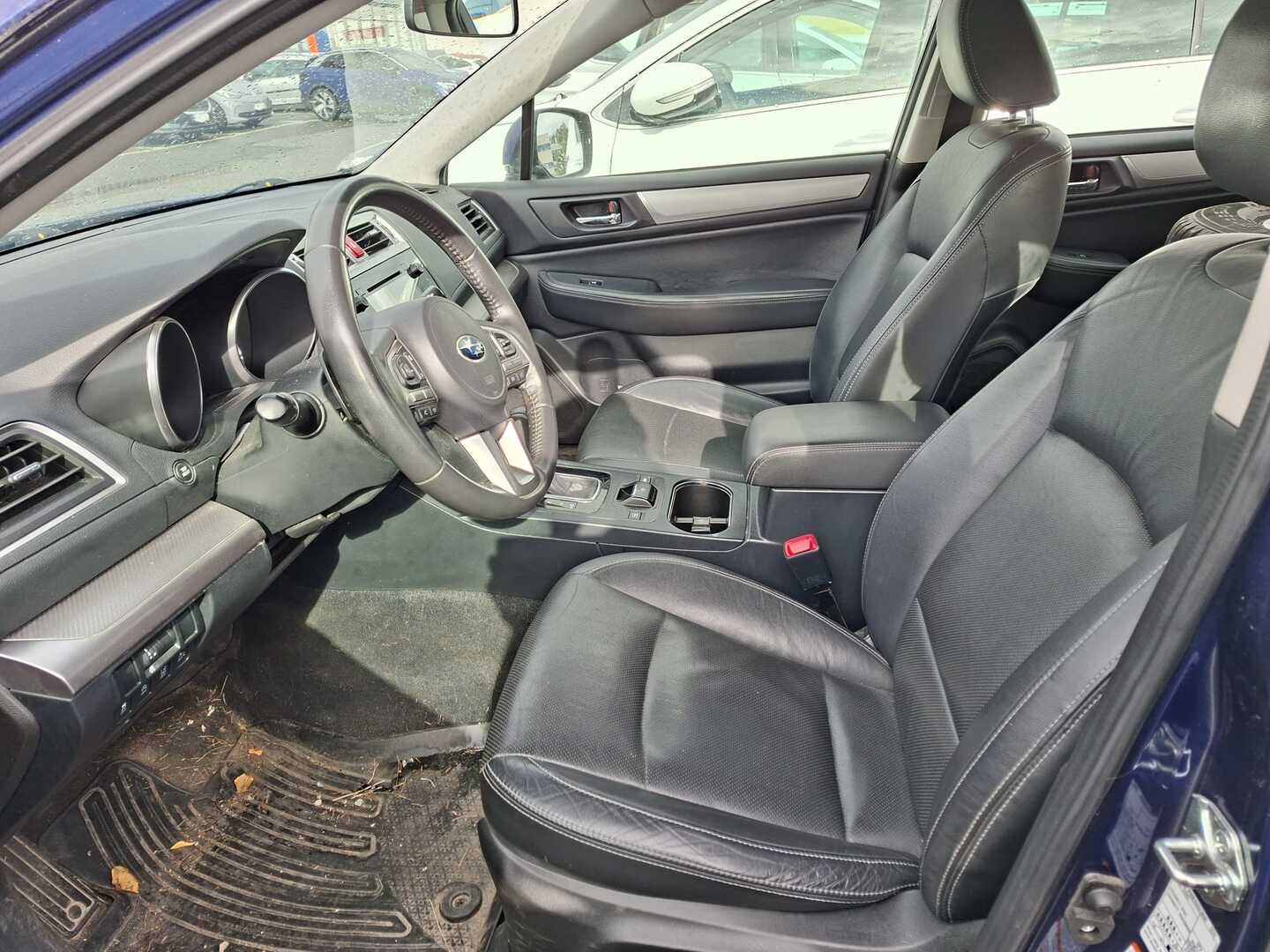SUBARU Outback 2016