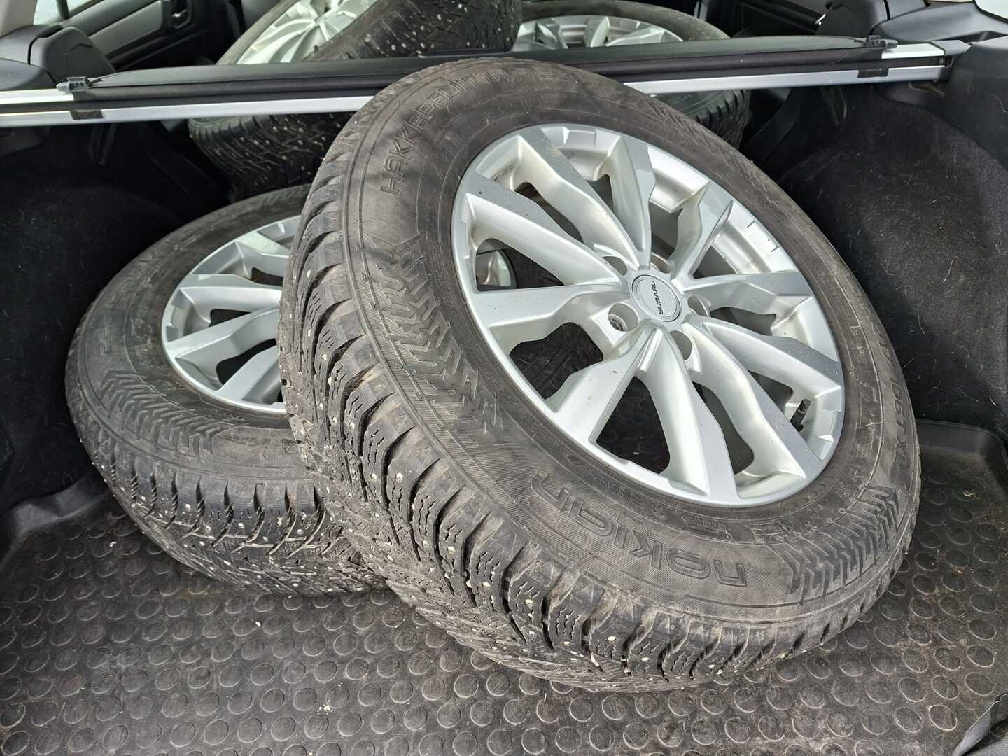 SUBARU Outback 2016