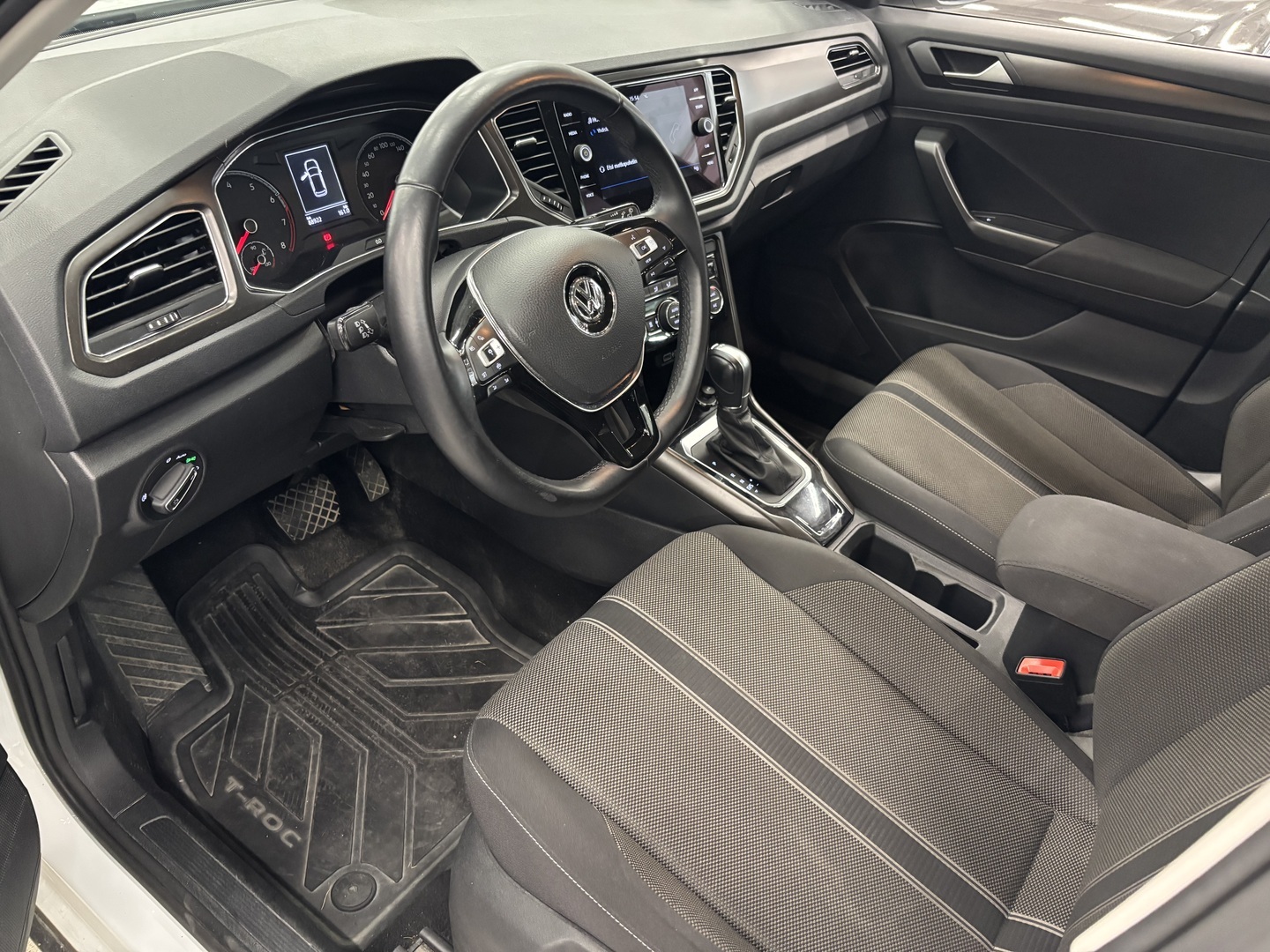 VOLKSWAGEN T-Roc 2019