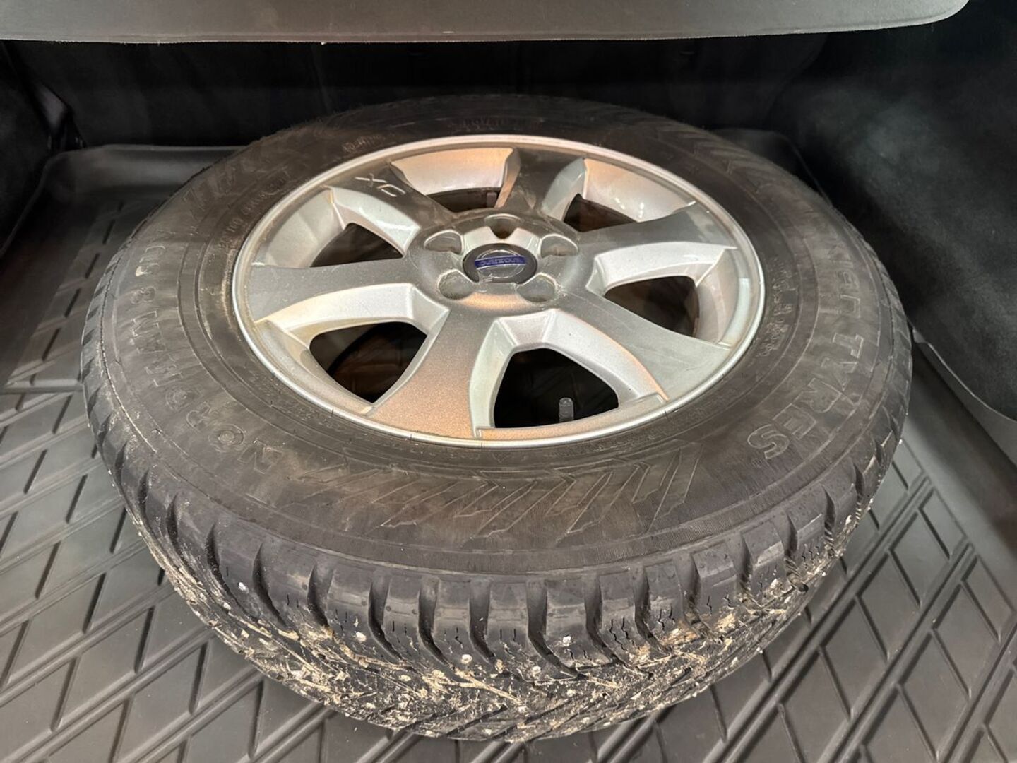 VOLVO XC70 2008